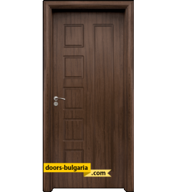 Интериорна врата модел 048-P, цвят Орех